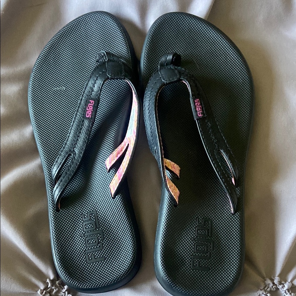 Floopi Black and Pink Sandals